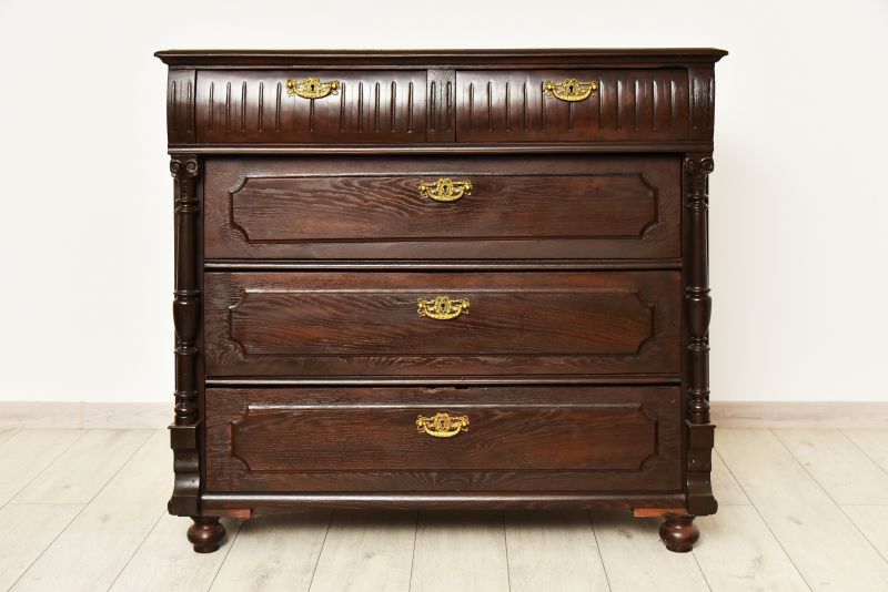 Dresser Assembly in Kansas City, MO